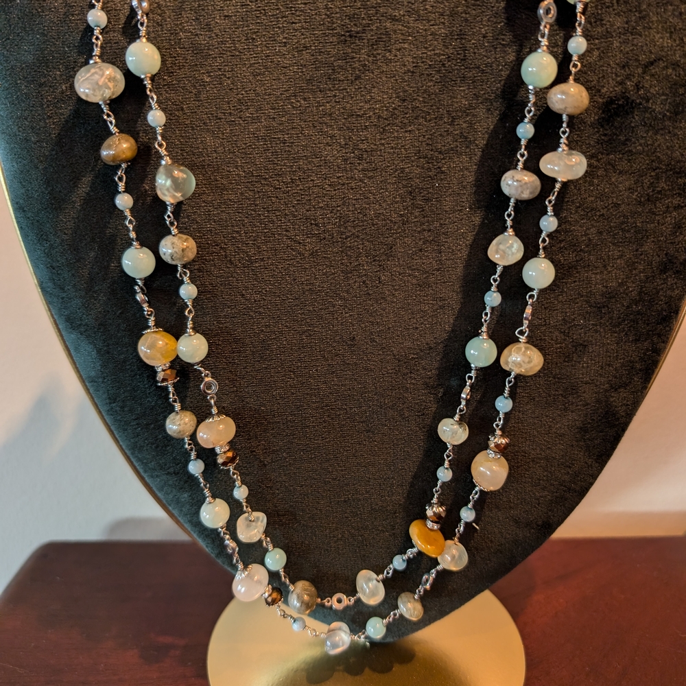 Elegant Multi-Color Glass Beaded Necklace